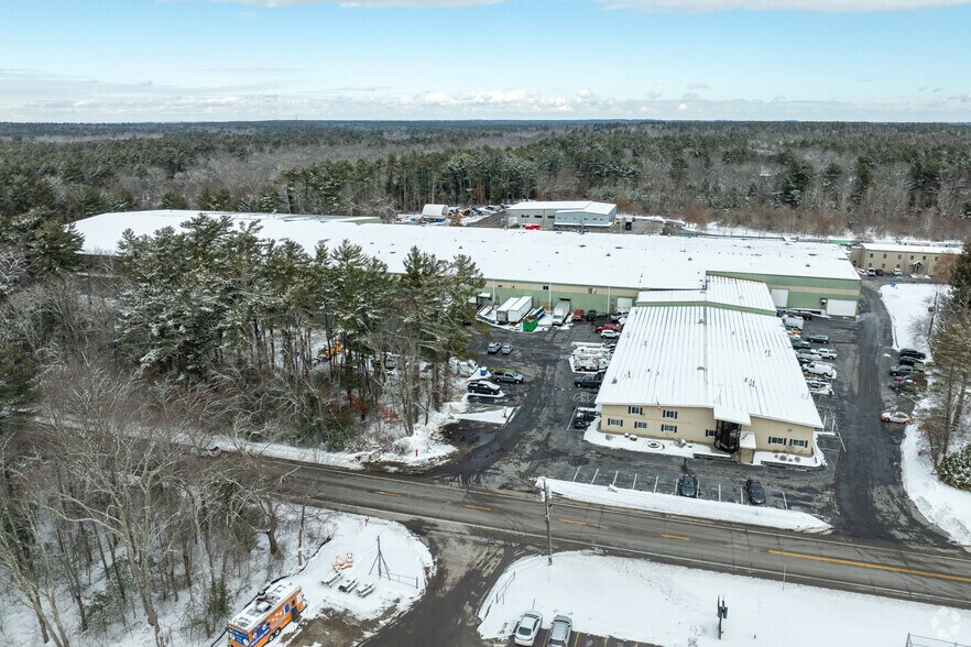 More Photos Of 250 Cape Hwy, East Taunton Warehouse For Lease