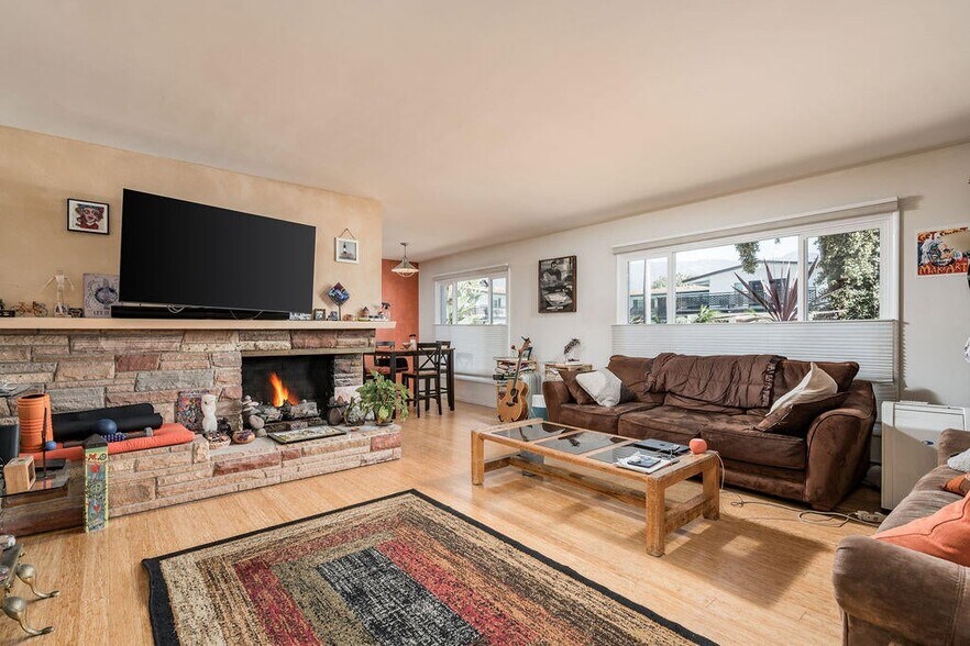 More Photos Of 440 Corona Del Mar, Santa Barbara Apartments For Sale