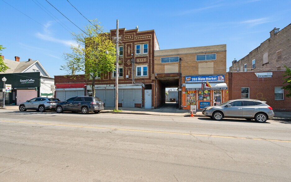 Primary Photo Of , Bridgeport General Retail For Sale