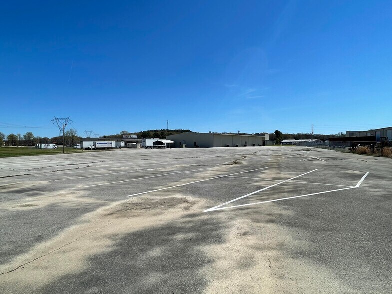 More Photos Of 5296 Highway 1 S, Jonesboro Office For Sale
