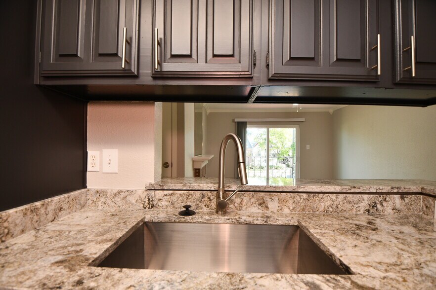 More Photos Of , Houston Multifamily For Sale
