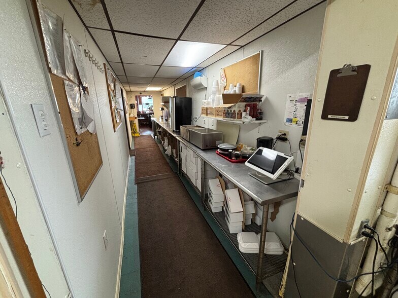 More Photos Of 180 Wooster Rd N, Barberton Restaurant For Sale