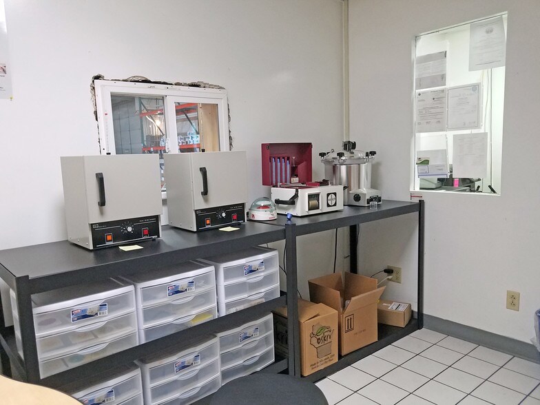 More Photos Of 528 E Tyranena Park Rd, Lake Mills Manufacturing For Sale