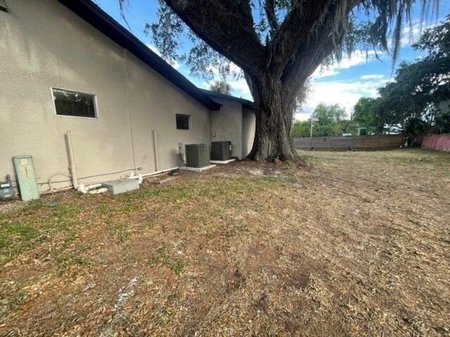 More Photos Of 1707 South St, Leesburg Daycare Center For Sale