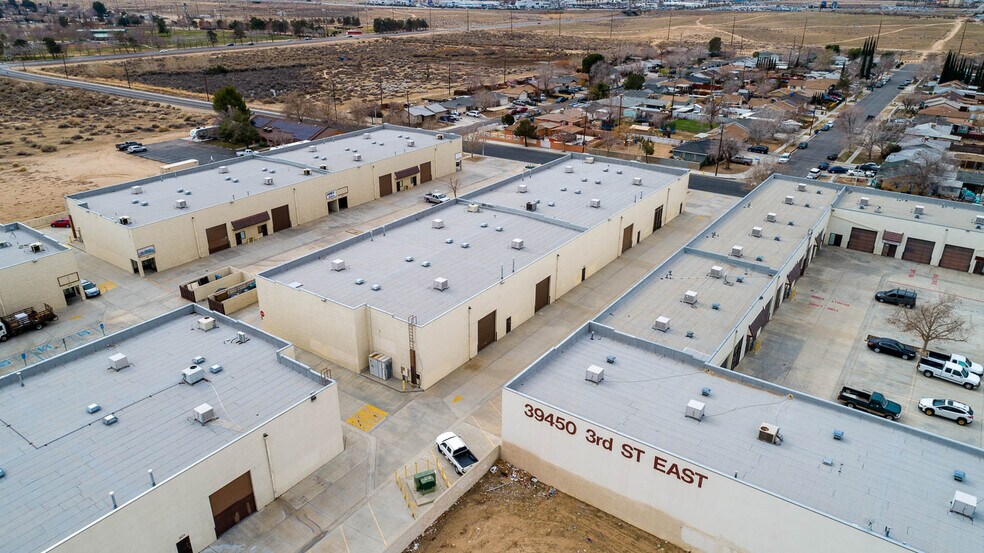 More Photos Of 39360 3rd St E, Palmdale Warehouse For Lease