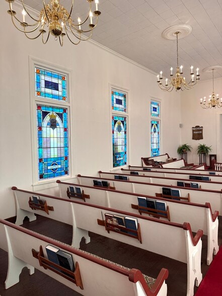 More Photos Of 216 Broad St, Warm Springs Religious Facility For Sale
