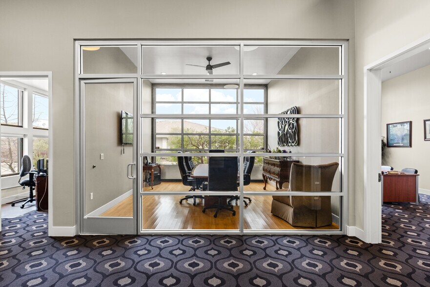 More Photos Of 102 Raley Blvd, Chico Flex For Sale