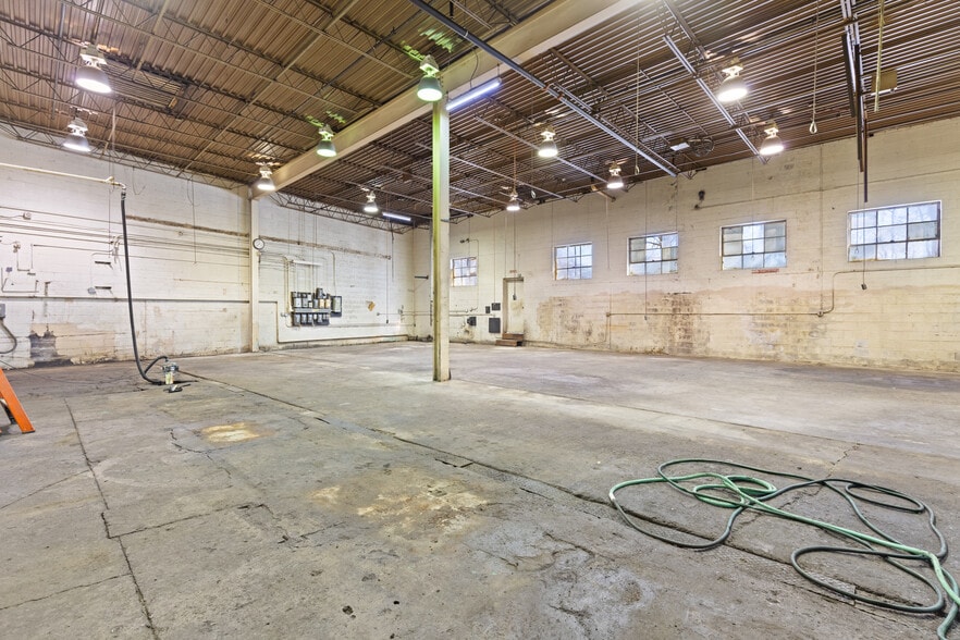 More Photos Of 35 4th Ave, Hawthorne Industrial For Sale