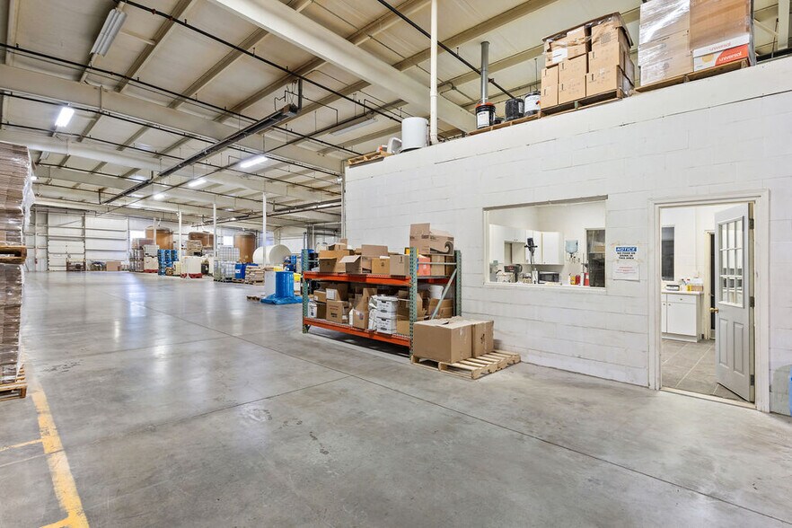 More Photos Of 2000 Ashley Rd, Morris Manufacturing For Lease