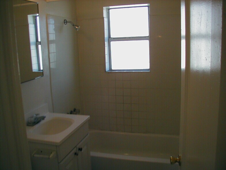 More Photos Of 5038 N 18th Ave, Phoenix Multifamily For Sale