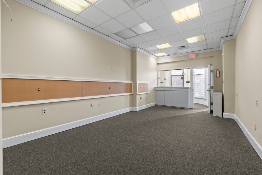 More Photos Of 28 E 25th St, Baltimore Storefront Retail Residential For Sale