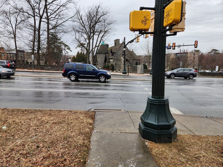 More Photos Of 0 Easton Road Rd, Glenside Land For Lease