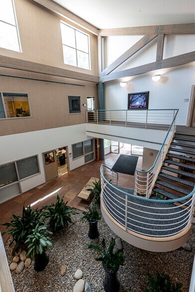 More Photos Of 433 Park Point Dr, Golden Office For Lease
