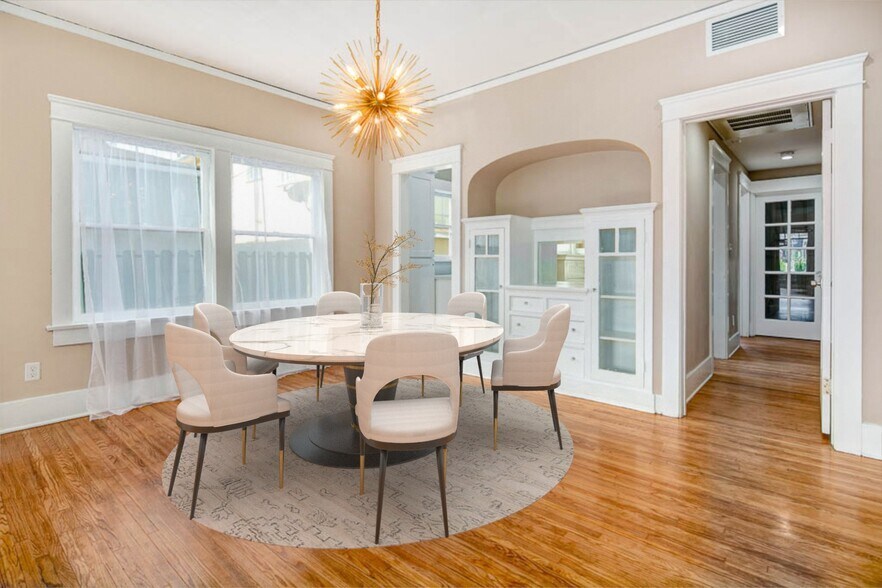 More Photos Of 107-111 N Columbus Ave, Glendale Apartments For Sale