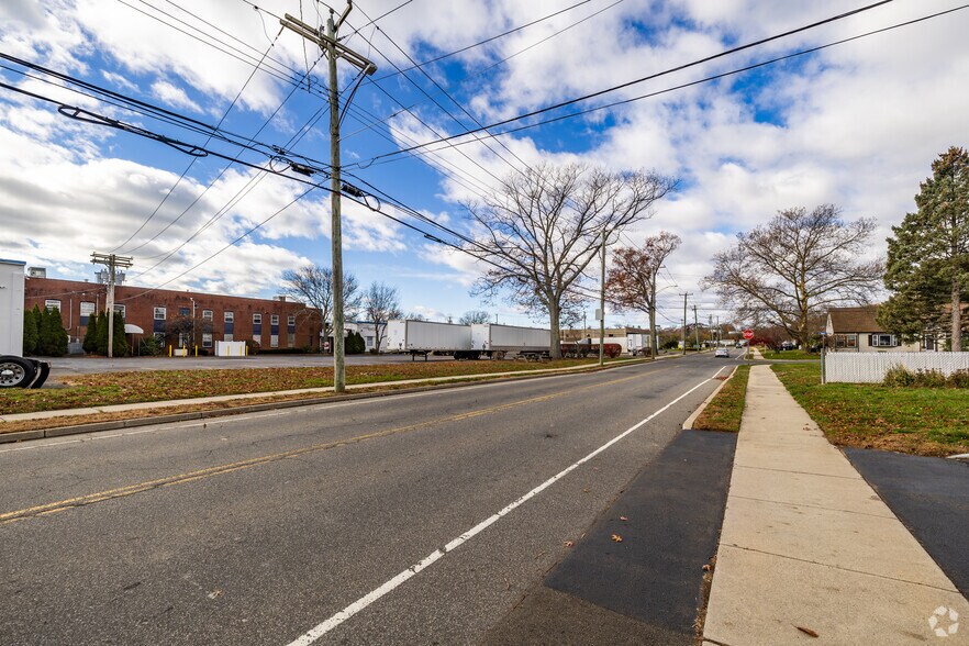 More Photos Of 41 Washington Ave, East Haven Industrial For Lease