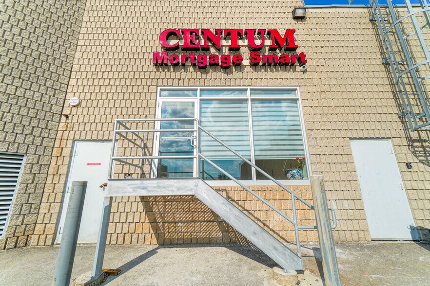 More Photos Of 7956 Torbram Rd, Brampton Coworking Space