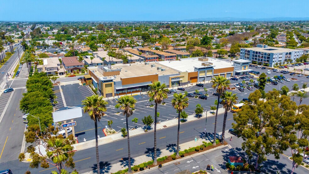 More Photos Of 4570-4580 Atlantic Ave, Long Beach Unknown For Lease