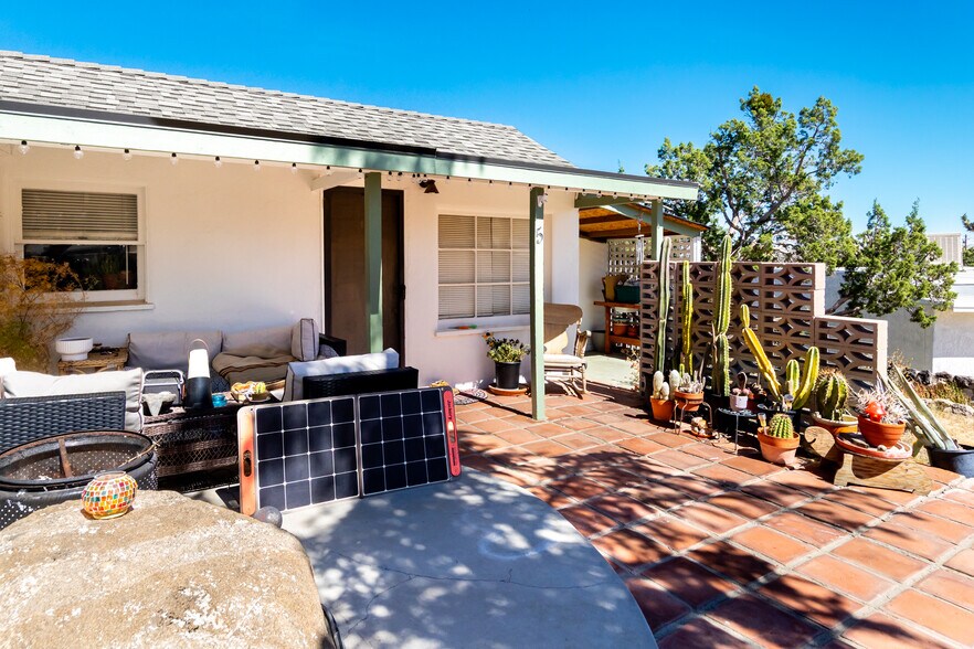 More Photos Of 7772 Jemez Trl, Yucca Valley Multifamily For Sale