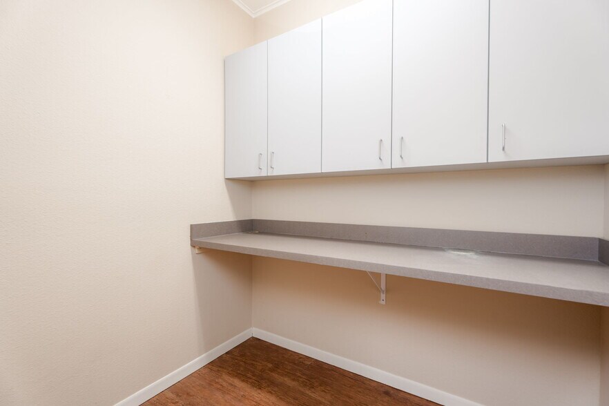 More Photos Of 3815 Troup Hwy, Tyler Medical For Sale