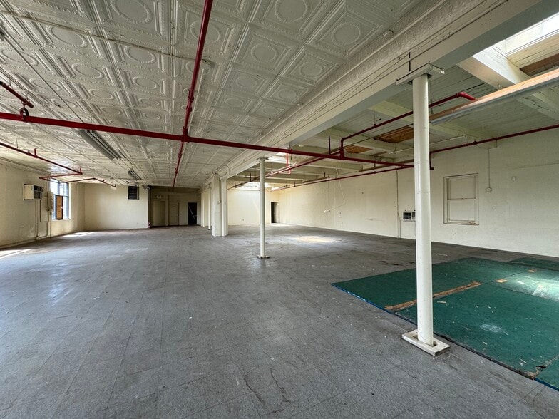 More Photos Of 115 Myrtle Ave, Passaic Warehouse For Lease