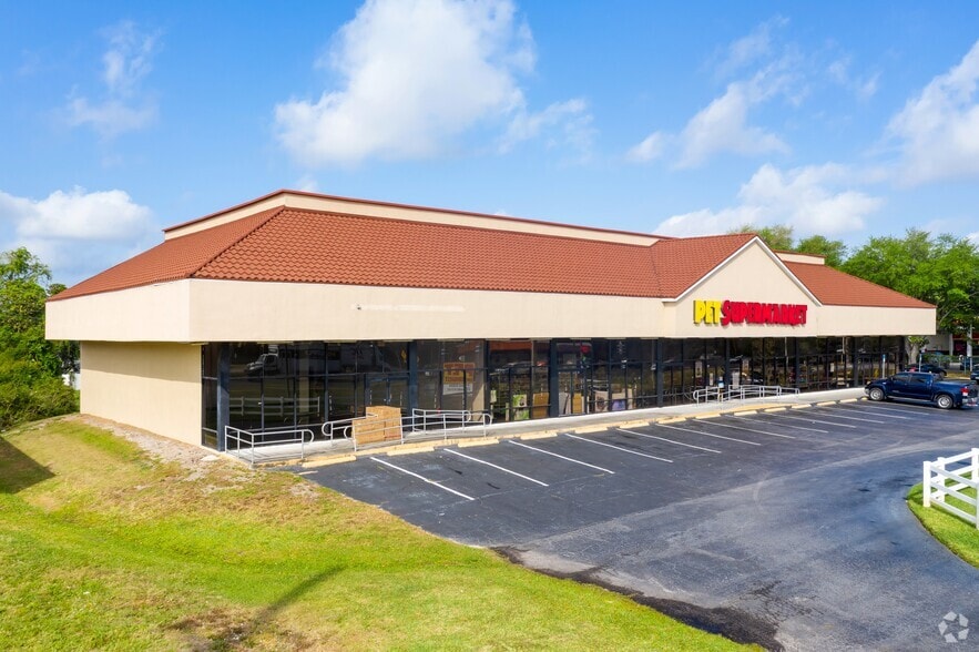 Primary Photo Of 4688-4690 W Irlo Bronson Memorial Hwy, Kissimmee Freestanding For Lease