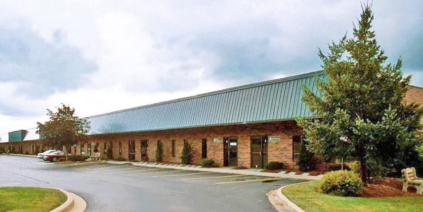 More Photos Of 6751 Engle Rd, Middleburg Heights Unknown For Lease