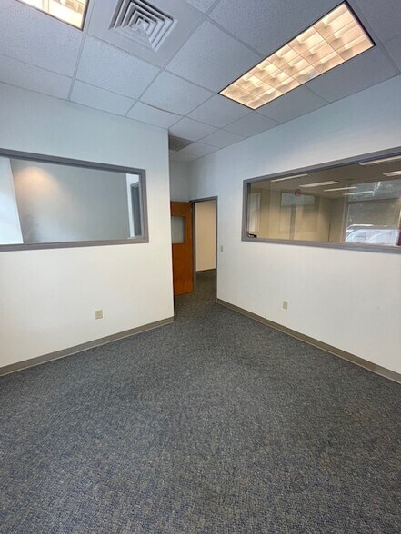 More Photos Of 5621 Departure Dr, Raleigh Light Distribution For Sale