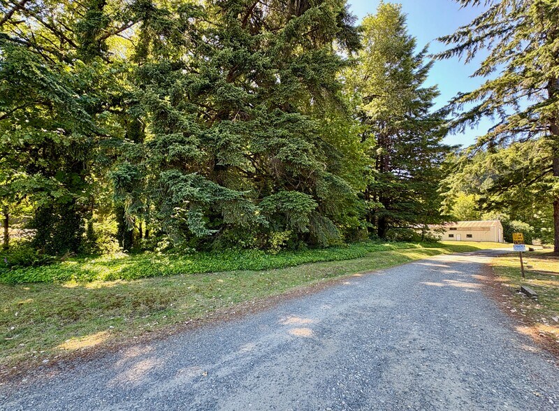 More Photos Of 23501 N US Highway 101, Hoodsport Industrial For Sale