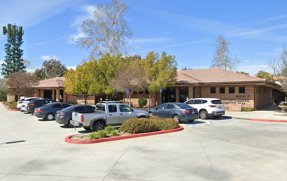 Primary Photo Of 39755 Murrieta Hot Springs Rd, Murrieta Medical For Lease