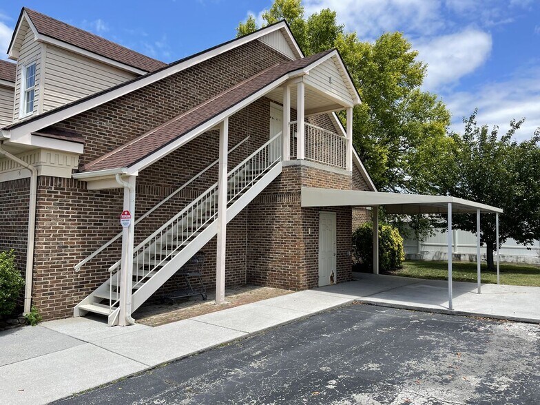 More Photos Of 1369 W Andrew Johnson Hwy, Morristown Medical For Lease