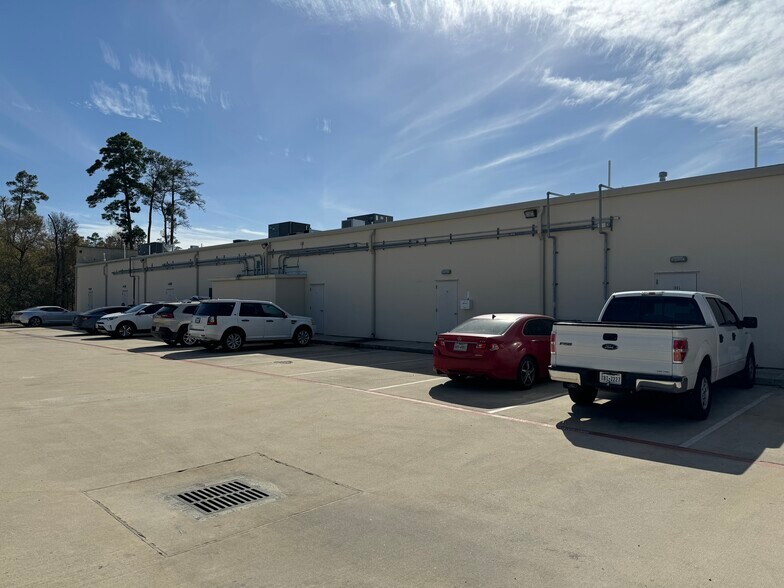 More Photos Of 24026 Kuykendahl Rd, Tomball Storefront Retail Office For Sale