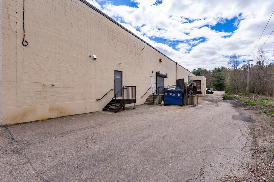 More Photos Of 846 N Main St, Brockton Unknown For Lease