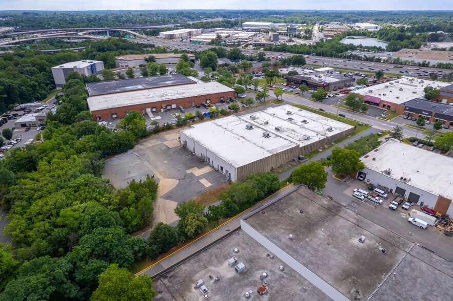 More Photos Of 5731 General Washington Dr, Alexandria Distribution For Sale