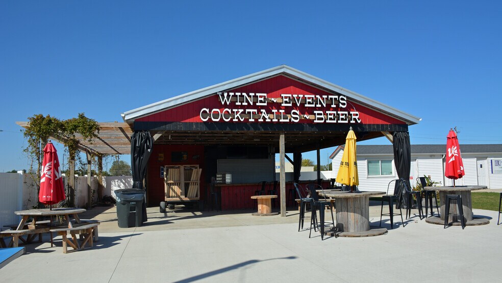 More Photos Of 555 Ohio st, Kendallville Land For Sale