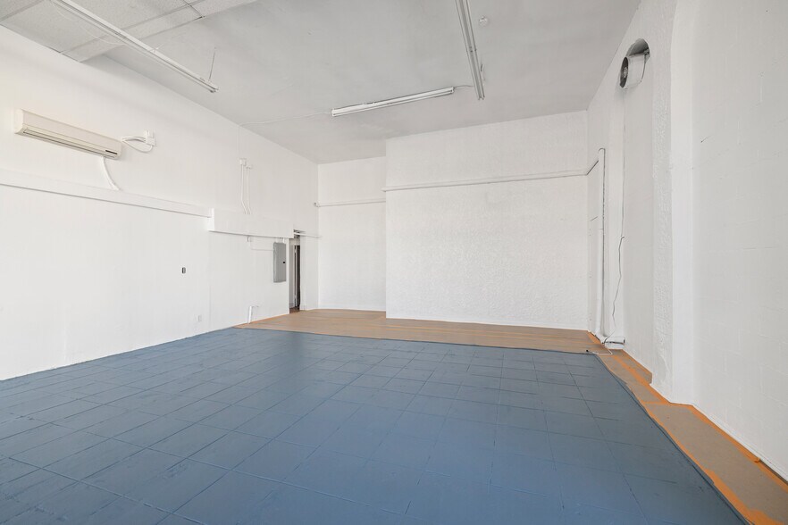 More Photos Of 4356-4378 W 3rd St, Los Angeles Storefront Retail Residential For Lease