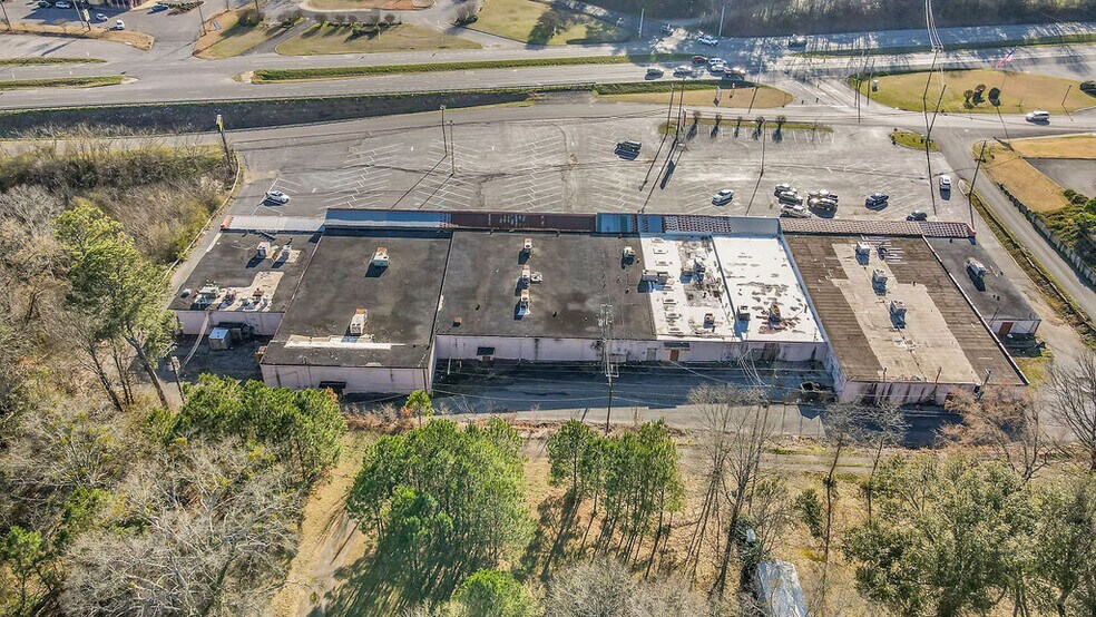 More Photos Of 1501-1539 S Main St, Graysville Storefront For Sale