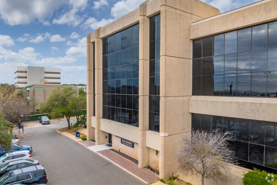 More Photos Of 7551 Callaghan Rd, San Antonio Medical For Lease
