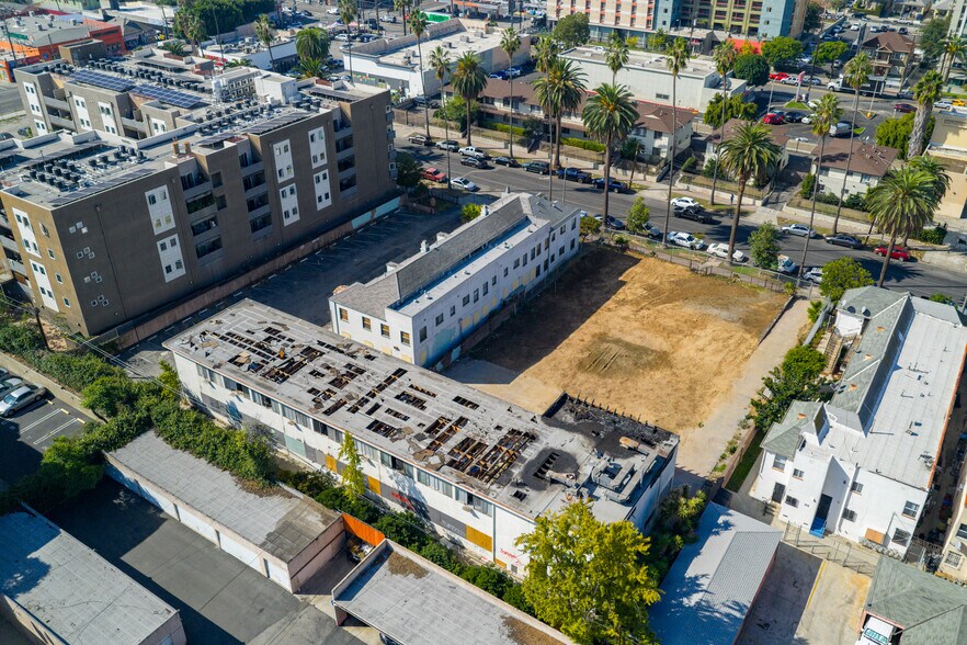 More Photos Of 1216 Menlo Ave, Los Angeles Land For Sale