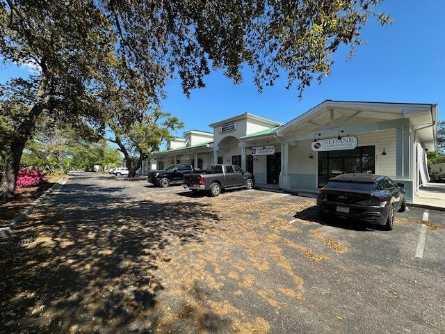 More Photos Of 790-3 Sunset Blvd. N., Sunset Beach Office For Lease