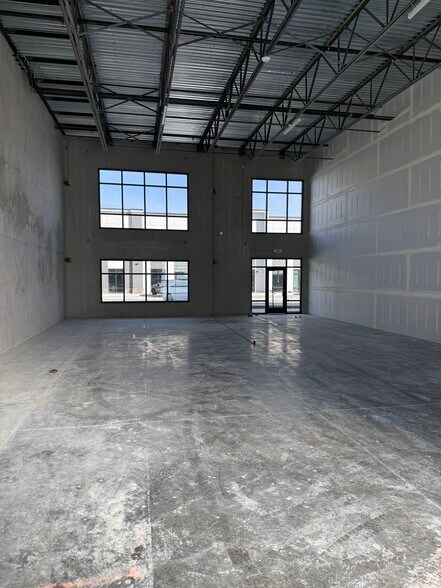 More Photos Of 2609 Reagan Pk Ln, Bluffdale Warehouse For Lease