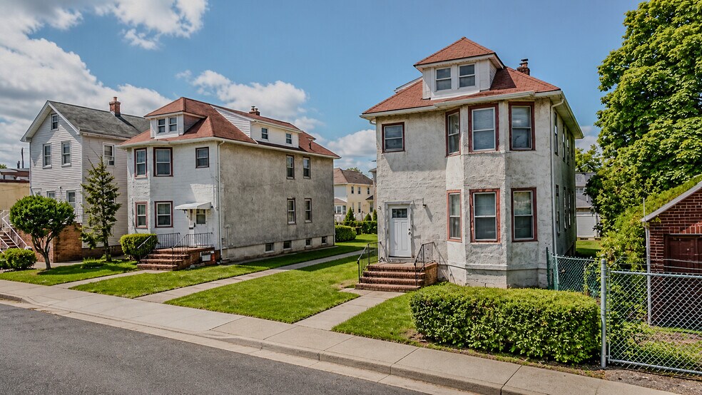 More Photos Of 58 Van Riper St, Staten Island Land For Sale