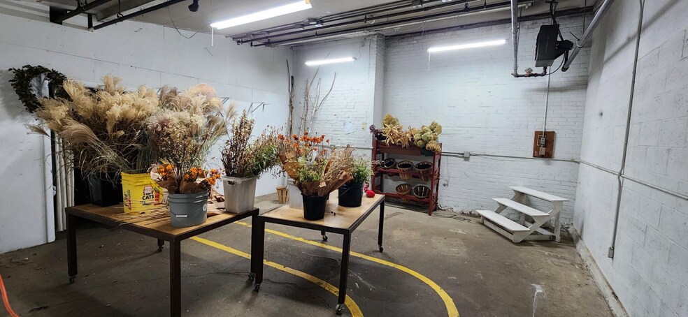 More Photos Of 5 Cross St, Meriden Warehouse For Sale