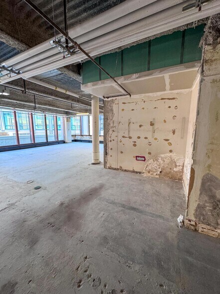 More Photos Of 206 S Broadway, Rochester Office For Lease