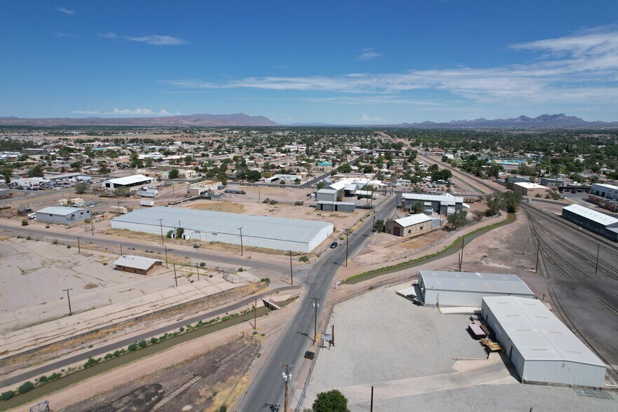 More Photos Of 375 Compress, Las Cruces Warehouse For Sale