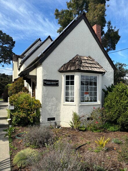 More Photos Of 1084 Cass St, Monterey Medical For Sale
