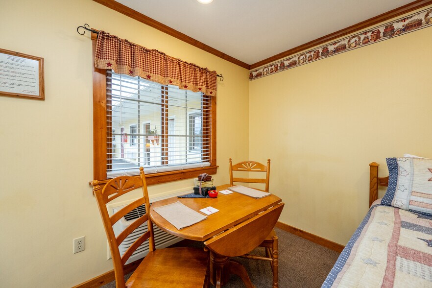 More Photos Of 17848 Garrett Hwy, Oakland Apartments For Sale