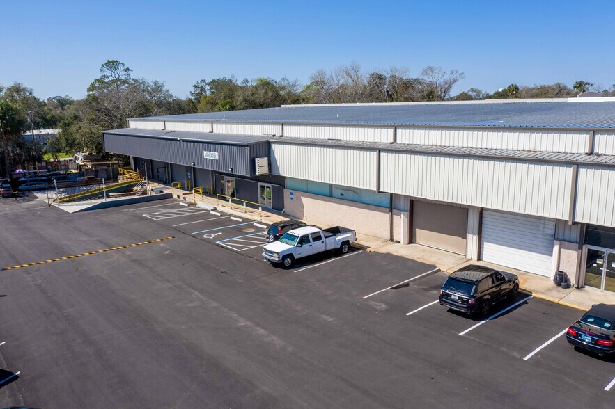 More Photos Of 618 Ridgewood Ave, Holly Hill Warehouse For Lease