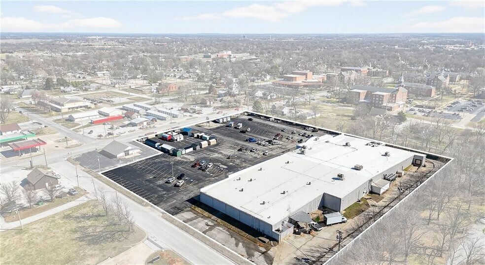 More Photos Of 1407 W Austin Blvd, Nevada General Retail For Sale