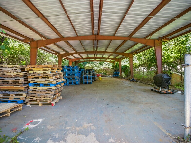 More Photos Of 1434-1440 County Rd, Wantage Warehouse For Sale