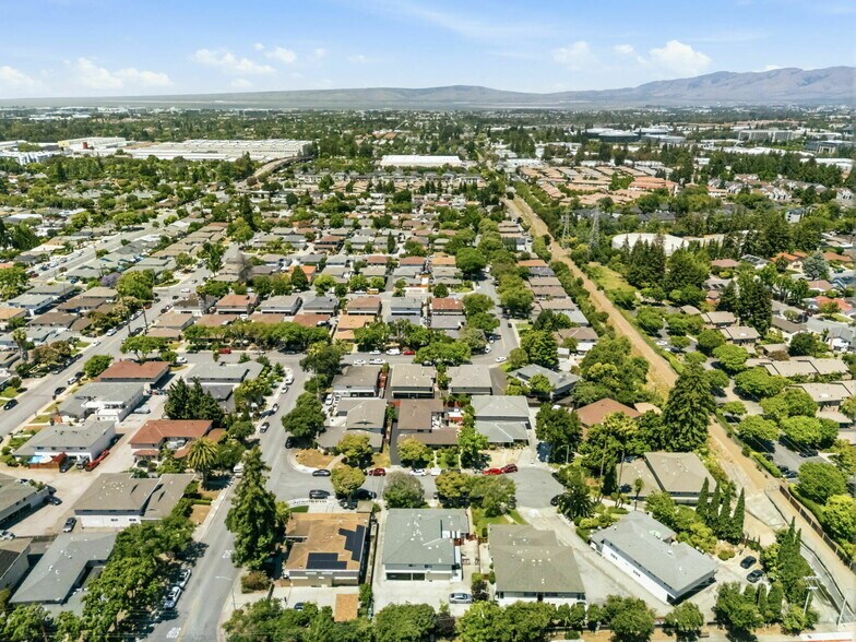 More Photos Of 651 Belladonna Ct, Sunnyvale Apartments For Sale